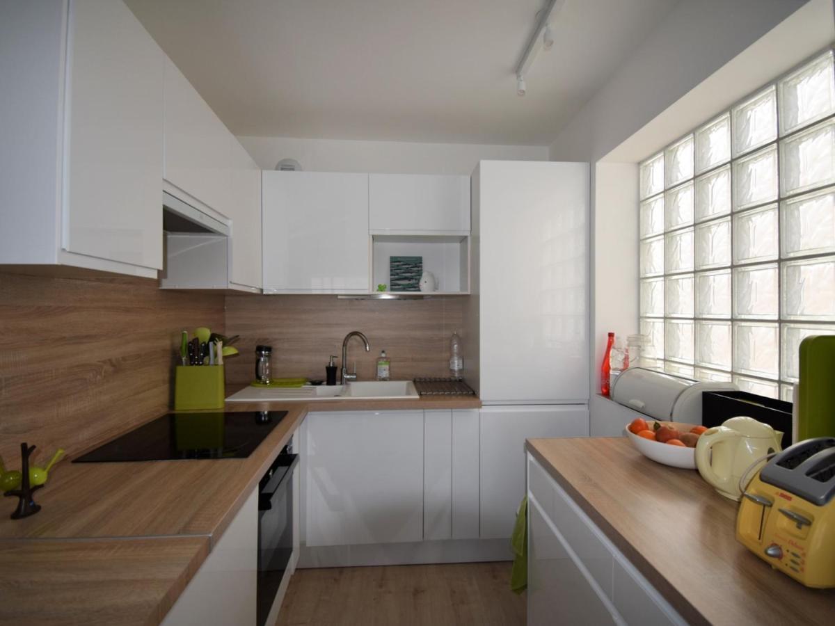 Arcachon : T2 Moderne A 2 Pas De La Plage Avec Balcon, Wifi, Parking Et Tv Cinema - Fr-1-420-71 Kültér fotó